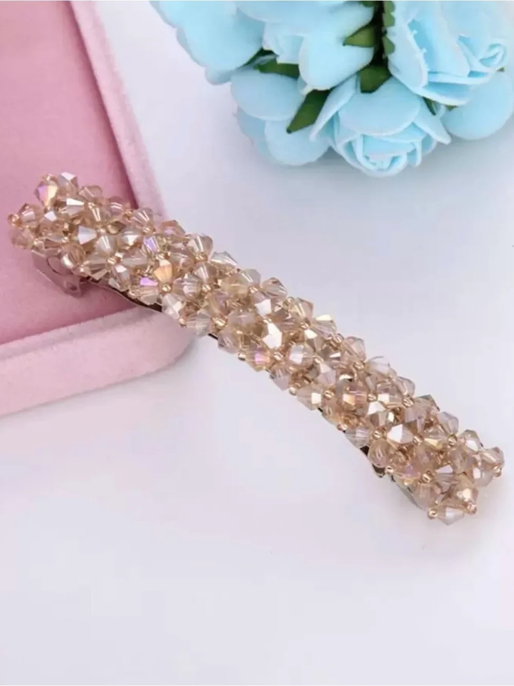 🆕 Stunning apricot champagne crystal beaded hair barrette.